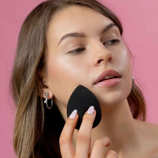 MAKE UP SPONGE mixér čierna SOFT okrúhla MAKE UP hubka
