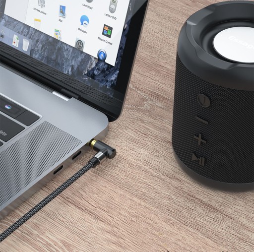 Uhlový AUX AUDIO MINI JACK Kábel 3,5 mm Stereo 1,5 m