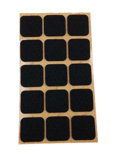 Samolepiace plstené podložky pod štvorcový nábytok – ČIERNA 28x28mm