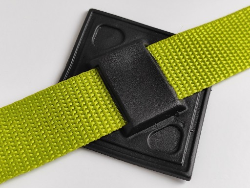 Pútko na opasok, gumená priechodka na opasok 25 mm, bedrový vak na šitie, 4 ks.
