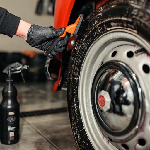 ADBL Tire Brush kefa na pneumatiky Kefka na čistenie gumy na kobercoch