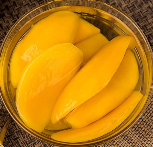 Mango v sirupe, prírodné a chutné