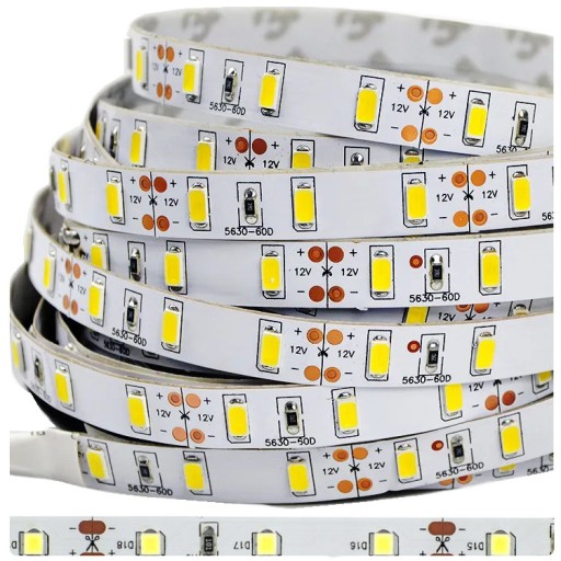LED pásik LEDY 5m 12V 300 diód Príjemné svetlo
