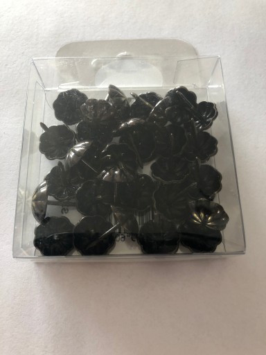 GOMBÍKY ČALÚNNE barokové špendlíky 16 mm - 30 ks