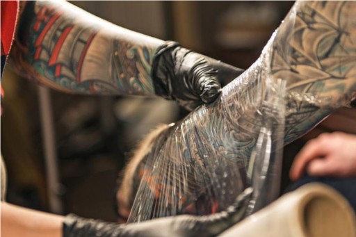 Kozmetická fólia na kozmetické úpravy Body Wrapping Tattoos v rolke