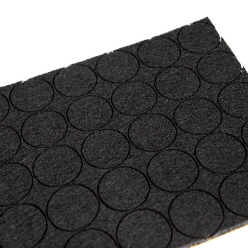 Plstené podložky na stoličky 25 mm okrúhle samolepiace čierne 45 kusov