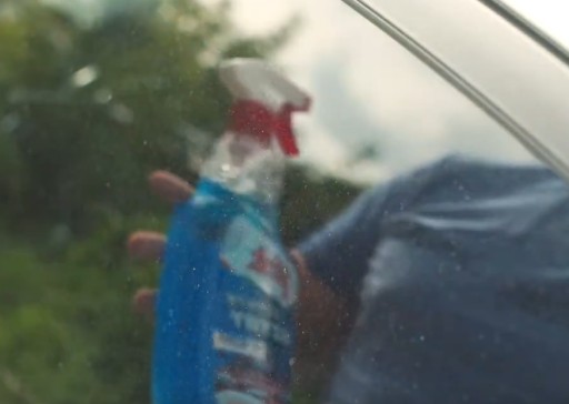 PLAK CANDIVETRO účinný na čistenie okien 750ml 547