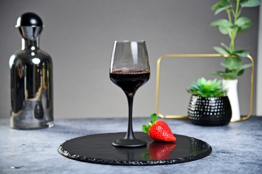 ČIERNE SKLO NA ČERVENÉ A BIELE VÍNO 360 ml