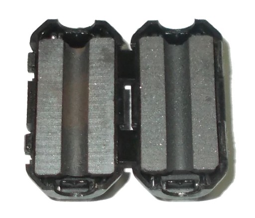 FILTRAČNÝ KÁBEL FERITOVÉHO JADRA 3,5 mm 4 kusy (3996)