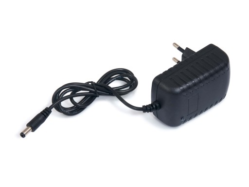 ZÁSUVNÝ ZDROJ 12V 24W 2A PRE LED PÁSY
