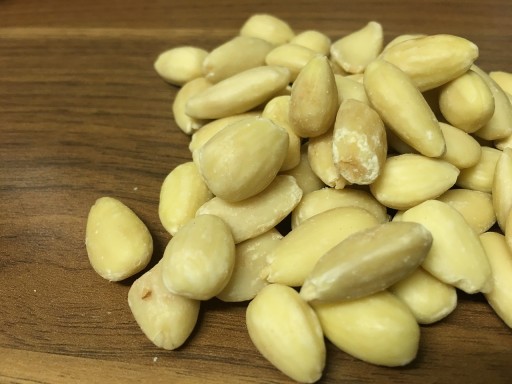 Kresto Blanšírované mandle 100 g