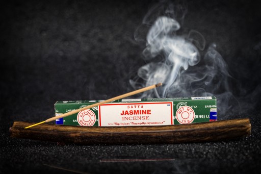 NAG CHAMPA SATYA POLLEN vonné tyčinky 15g Jazmín