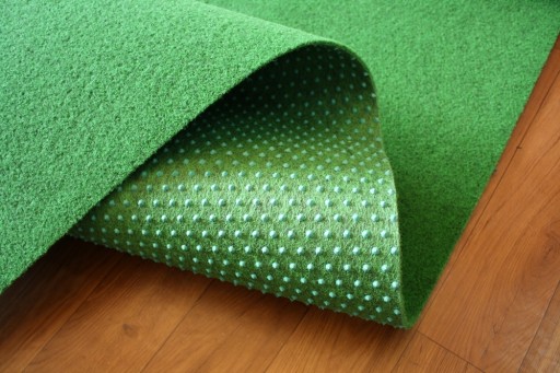 VZOR VZOR KOBEREC UMELÁ TRÁVA ZÁHRADNÁ BALKÓNOVÁ TERASA 24 ZELENÁ 20x30cm