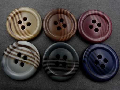34mm Ozdobné gombíky 1 kus, farba ECRU, MLIEČNA BIELA S PÁSKOM K826 15319