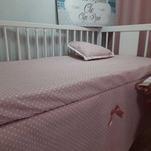 BAVLNA PLACHTA DOTS Pracownia Olo b ružová detská postieľka 120 x 60