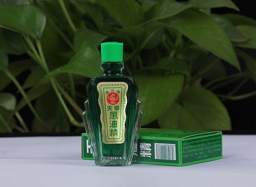 EUKALYPTOVÝ OLEJ NA NÁPLNKU, SINUSY A INHALÁCIE BOLESTI HLAVY 6ml