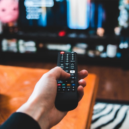 SMART TV DIAĽKOVÉ UNIVERZÁLNE SAMSUNG FULL HD 4K UHD NETFLIX AMAZON PRIME
