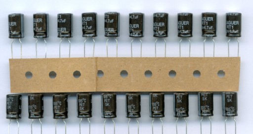 4,7 uF 400 V 4,7 µF 400 V (10 KS) ELEKTROLYTICKÝ KONDENZÁTOR