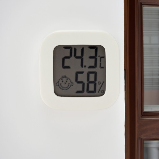 IZBOVÝ TEPLOMER METEOSTANICA DIGITÁLNY HYGROMETER