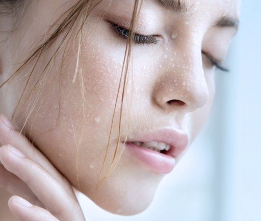 BIOLIQ MINERÁLNA OCHRANNÁ EMULZIA NA TVÁR SPF 30