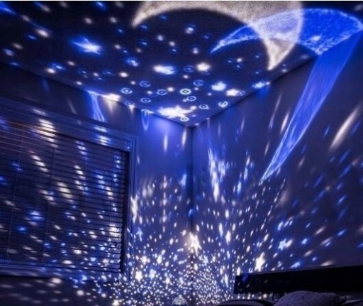 PROJEKTOR STARS NOČNÁ LAMPA ROTAČNÝCH HVIEZD