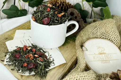 Biely čaj BRUSNICA S JAHODOU 50G FUJIAN
