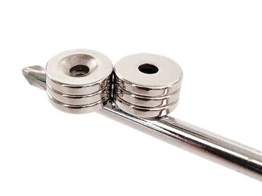 NEODYMIOVÝ MAGNET S OTVOROM NA SKRUTKU 14X3 SILNÝ