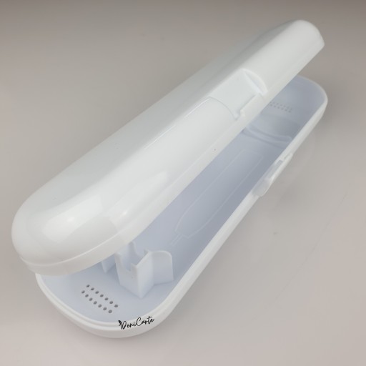 CESTOVNÉ POUZDRO NA ELEKTRICKÚ ZUBNÚ KEFKU ORAL-B