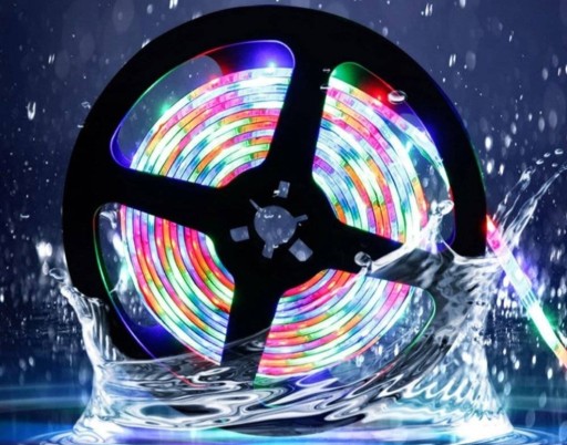 FAREBNÉ LED DO IZBY VODEODOLNÉ SMD RGB LED PÁS 5m FAREBNÉ + DIAĽKOVÉ OVLÁDANIE