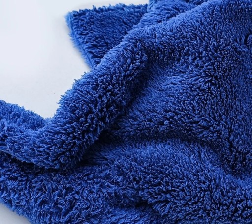 PROFESIONÁLNY UTERÁK Z MIKROVLÁKNA PREMIUM DETAILOVACÍ BEZŠKVOVÝ 40x40 600g/m2