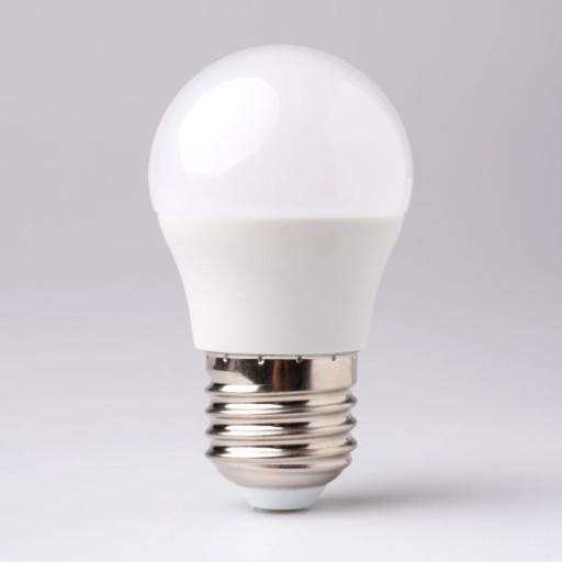 LED žiarovka, veľký závit, E27, 3W, guľa, studená farba