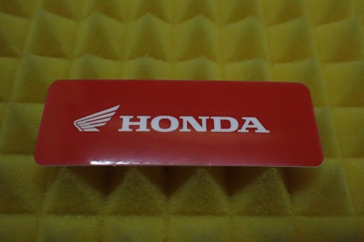 NÁLEPKA HONDA NÁLEPKA 8,6 x 3 cm