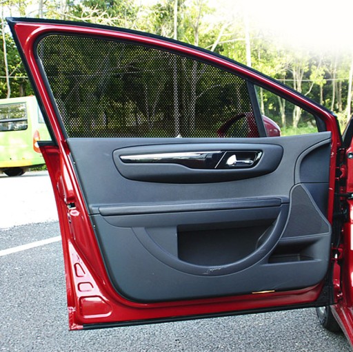 STATICKÁ SLNEČNÁ FÓLIA NA AUTO, NANÁŠENÁ, ČIERNA, ZATMAVUJÚCA