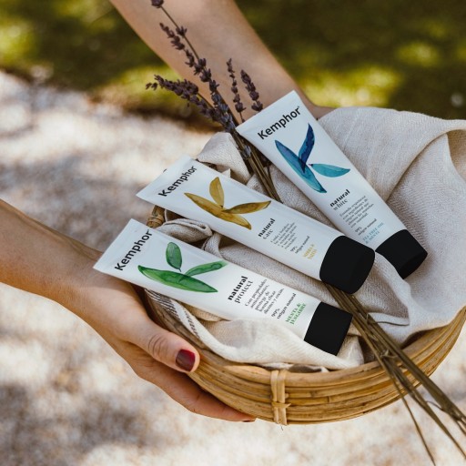 KEMPHOR Natural Care s myrhou, šalviou, 99% prírodných zložiek, s fluoridom