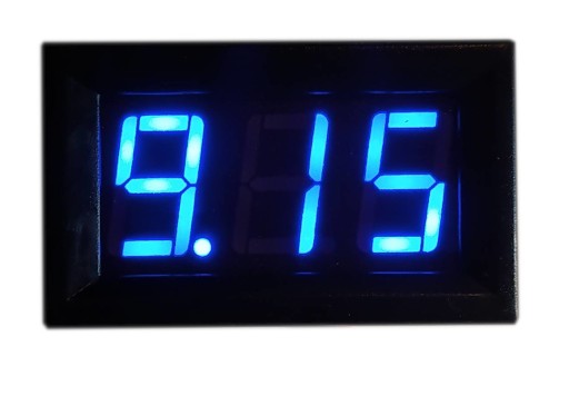 DC 4-30V voltmeter v 0,56' modrom LED kryte