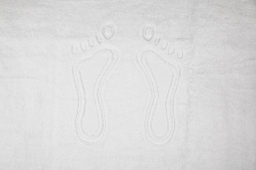 BIELY HOTEL KÚPEĽŇOVÝ KOBEREC UTERÁK NA NOHY 50x70 STOP 650 GSM