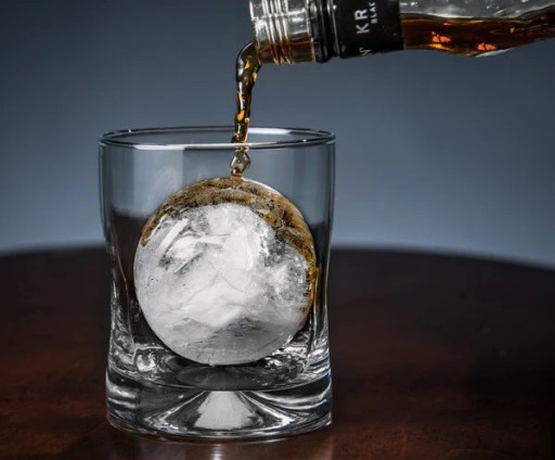 Forma na ľadovú guľu 4 ĽADOVÉ GULIČKY na nápoje WHISKY