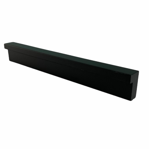 KĽÚČKA NA NÁBYTOK SEDEM OKENNÝCH 128 MM ČIERNA