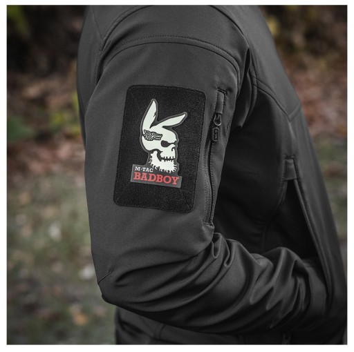 NÁŠIVKA ZNAKU BAD BOY, SVIETEĽNÝ VELCRO M-TAC, ČIERNA