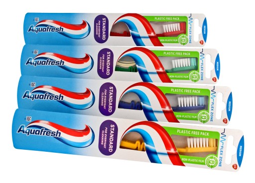 Zubná kefka Aquafresh Standard medium 1 ks