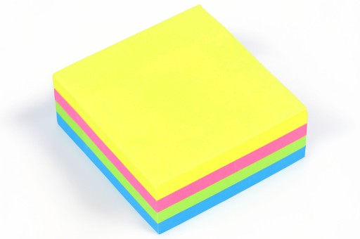Farebné lepiace papieriky 75x75 neónové, 300 ks