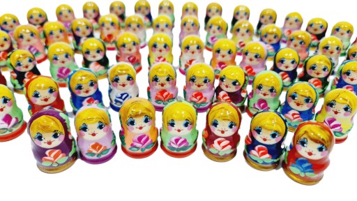 MATRIOSHKA NÁPRSTEN BABIČKA RUČNE MAĽOVANÝ FARBAMI