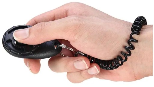 Clicker na špirálovom lane kliker na výcvik psov