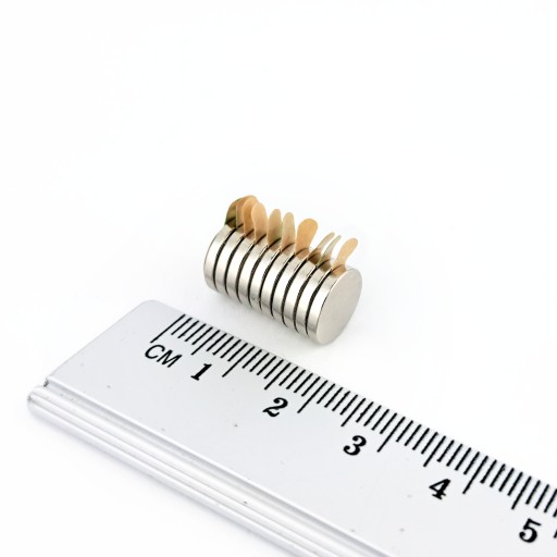 NEODYMOVÝ MAGNET 10x1,5 mm VALEC S LEPIKOM 10 KS