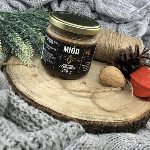 KRÉMOVÝ MED so škoricou 220g POĽSKO do čaju