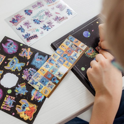 Klasické nálepky Totum pre deti Sada 3 listov Disney Stitch