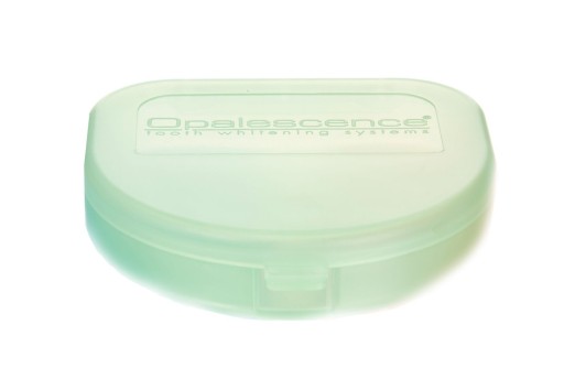 Opalescence Case Box na bieliace tácky