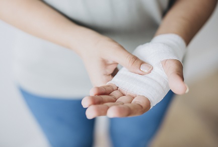 Pletená bandáž Biomar 4mx5cm sada 10 kusov