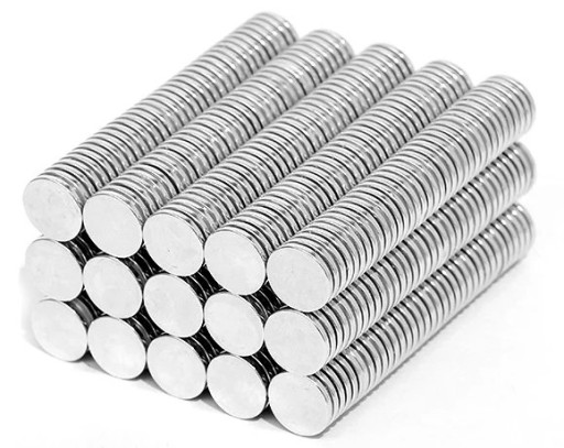 Neodymový magnet N42 17x2 mm