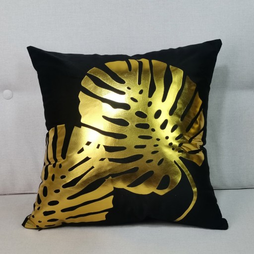 LESKLÝ 2GL GLAMOUR OBLIEC NA VANKÚŠ 45x45cm ZLATO ČIERNA VELÚR